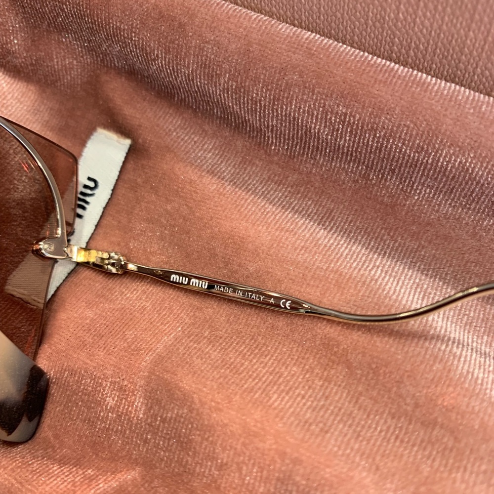 Miu Miu Sunglasses 🕶 - Picture 7 of 7